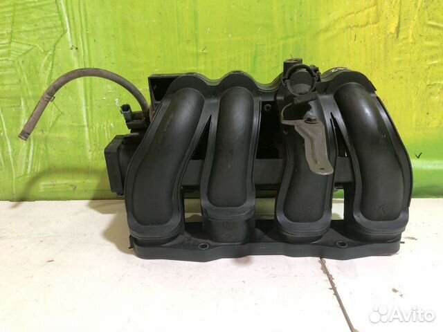 Впускной коллектор с рампой Nissan Primera P12