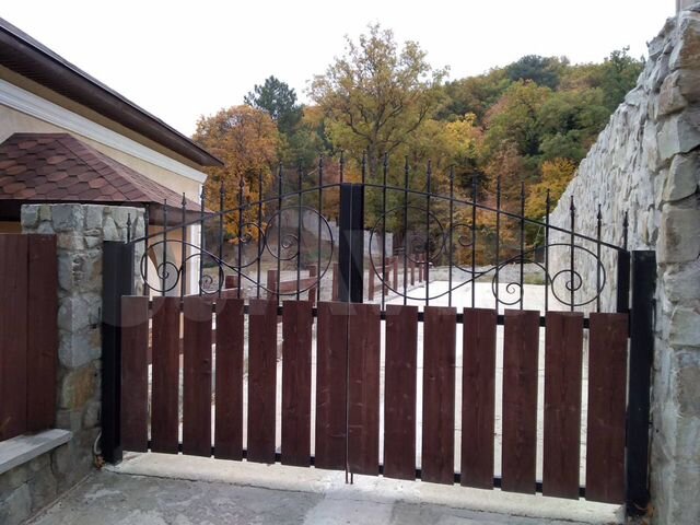 Дом 226,9 м² на участке 10 сот.