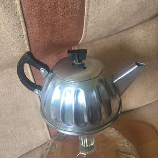 СССР. Старинный мельхиоровый чайник. 6*15 см