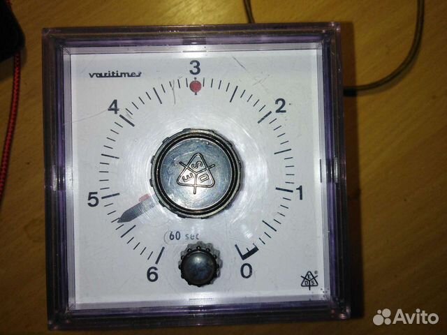 Dold. Таймер, электромеханический с индикацией про