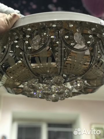 Продаю люстру