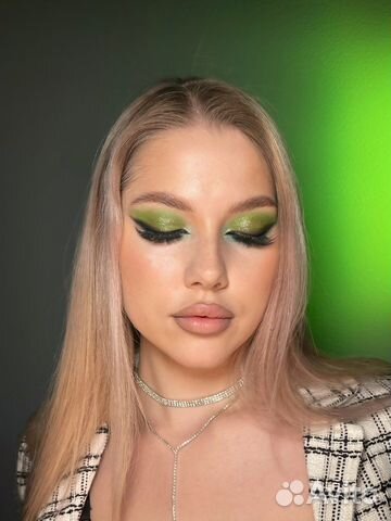 Макияж локоны причёски