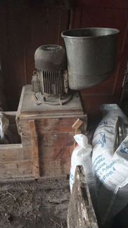 Зернодробилка 380