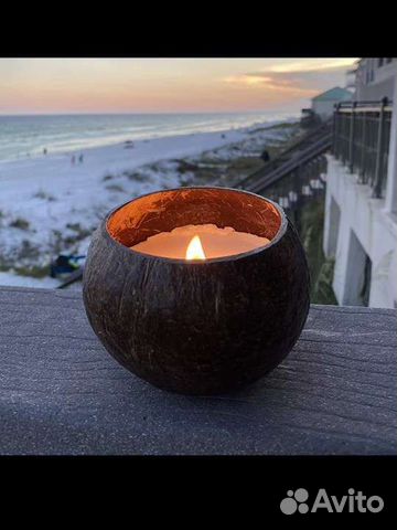 Свеча в кокосе