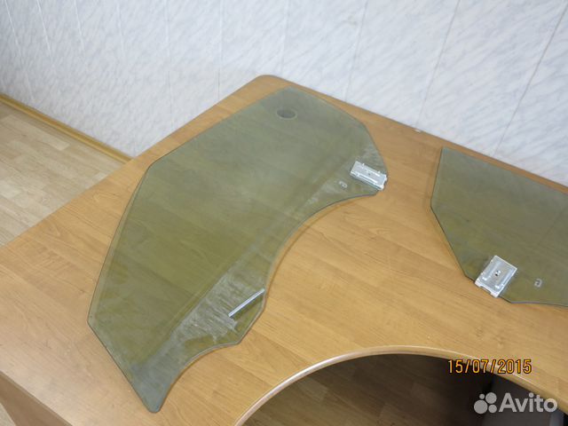 Стекло дверное левое/правое Nissan GTR R35