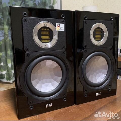 Редкие Elac BS243.2 High Gloss (Рояльный лак)