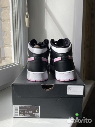 Nike Air Jordan 1 Mid Arctic Pink 40 EU