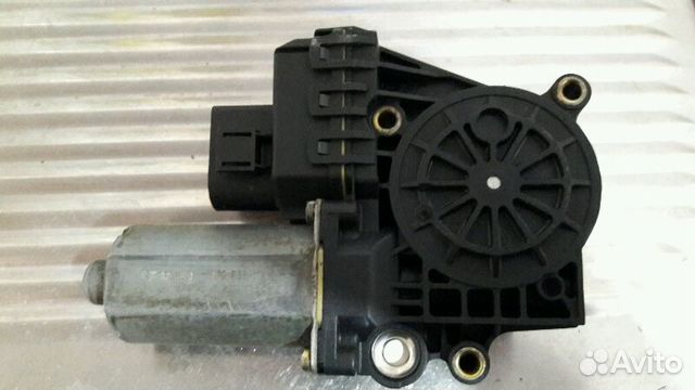 Стеклоподъёмник ауди а 4 задний двери