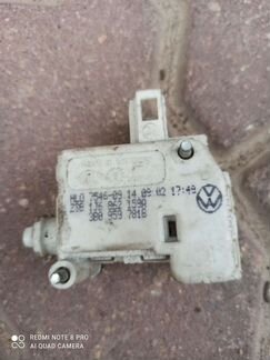 Гольф 4 (хечбек) активатор Hella 3B0 959 781B