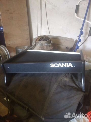 Полка на панель scania