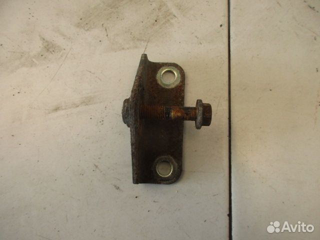 Кронштейн Volvo FM13 FH13