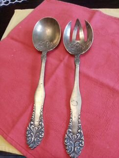 Столовые приборы-ножи-вилки