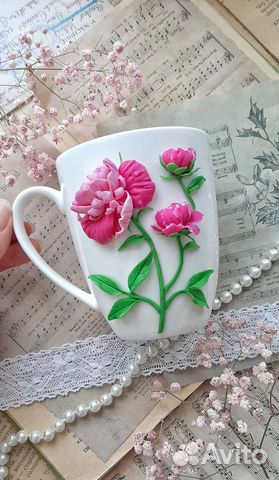 Кружка с декором из полимерной глины