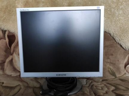 Монитор Samsung 913 N