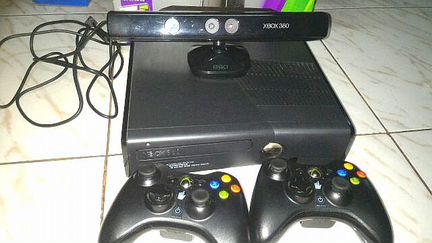 Xbox 360 + 40 топ игр Kinect Freeboot