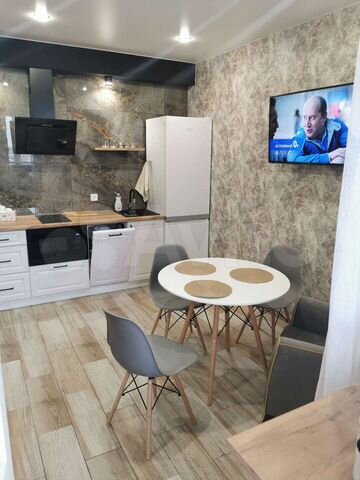 2-к. квартира, 50 м², 9/19 эт.