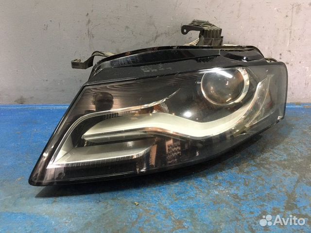 Фара ксенон левая Audi A4 B8
