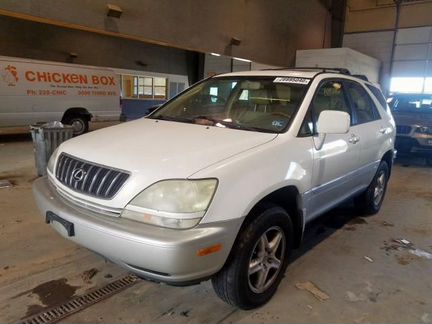 В разборе Lexus RX 300