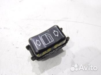 Кнопка стеклоподъемника A1408210251