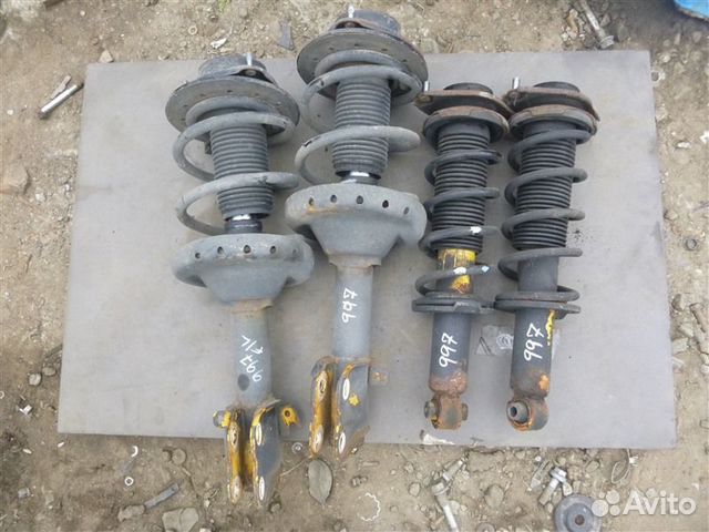 Стойка Subaru Legacy BM9 EJ255 2010