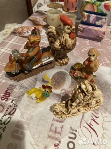 Статуэтки фигурки