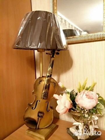 Лампа настольная