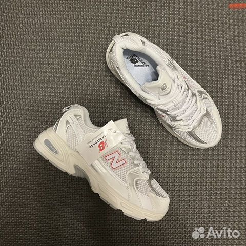 Новые кроссовки New Balance 530 / четыре цвета