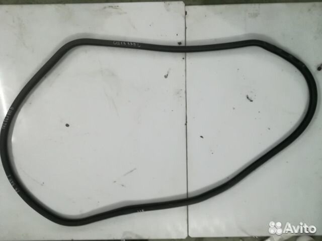 Уплотнитель заднего дверного проёма Гольф 5