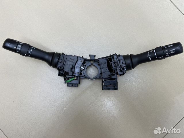 Подрулевые переключатели Toyota RAV4