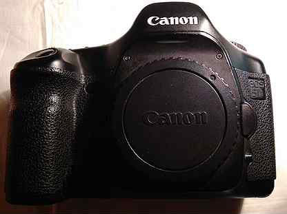 Зеркальный фотоаппарат canon 5d