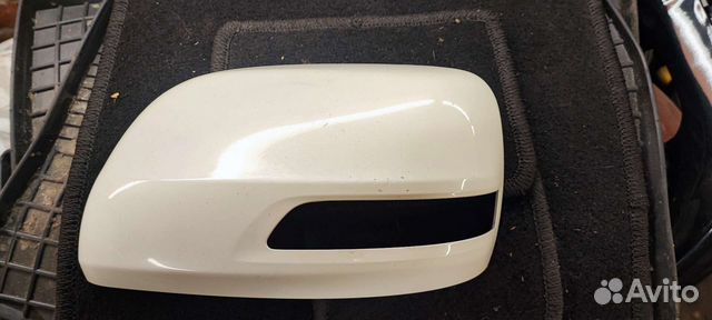 Накладка левого зеркала Тойота Ленд Крузер 200
