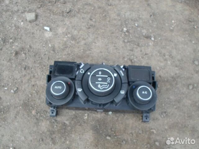 Блок управления климатом Пежо 308 408