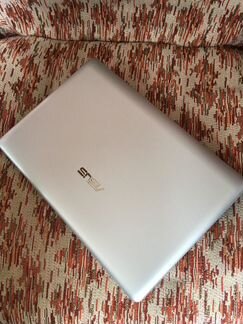Нетбук Asus Eee pc 1215n