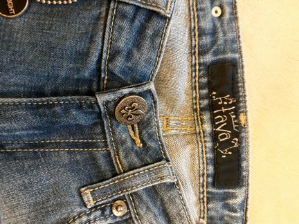 Джинсы и джинсовая юбка