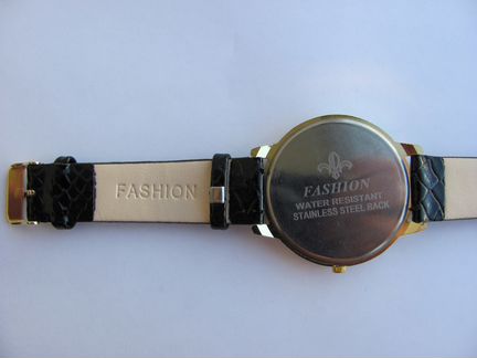 Стильные часы