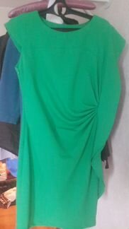 Зеленое платье