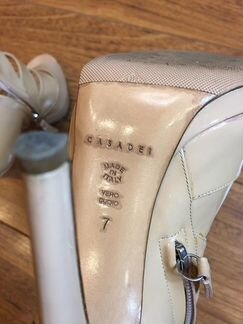 Бежевые босоножки Casadei