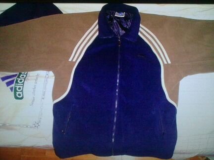 Продаётся спортивный костюм-adidas 56 размер