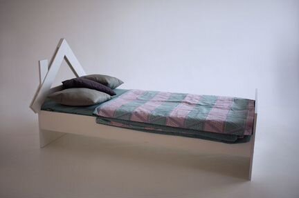 Кровать детская