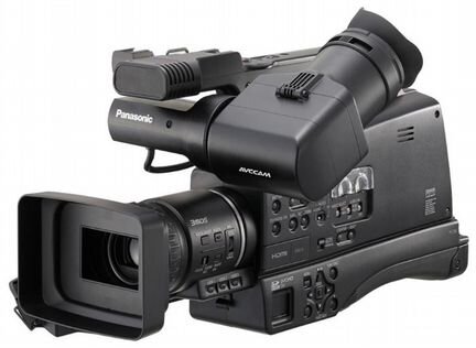 Видеокамеру Panasonic AG-HMC84