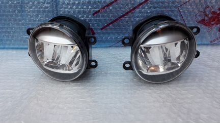 Противотуманка Toyota Land Cruiser 200 16-20