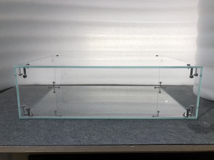 Стеклянные витрины