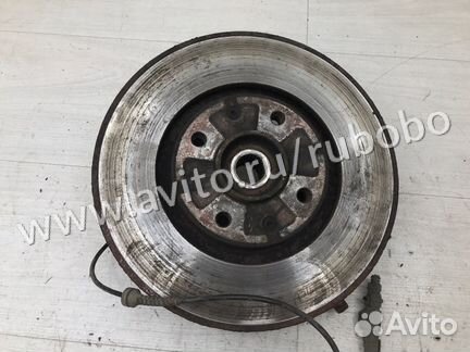 Кулак передний правый Peugeot 408 1 EP6CDT 2014