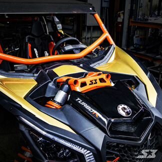 Крепление передних амортизаторов Can AM Maverick X