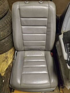 Серый салон Touareg 1