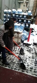 Дворники. Чистка / Уборка снега. Вынос строй мусор