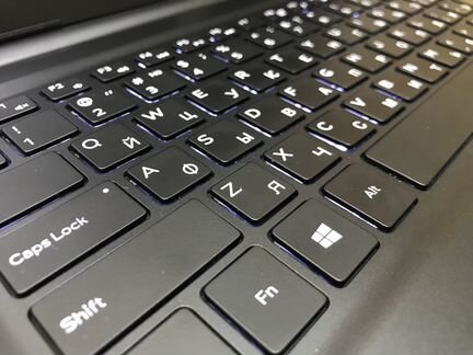 Ноутбук Dell Vostro/i5-8/GeForce MX130/6Gb/1Tb