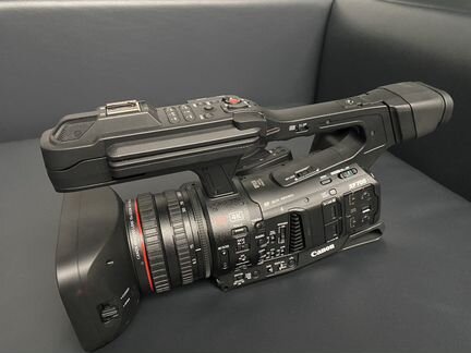 Canon XF705