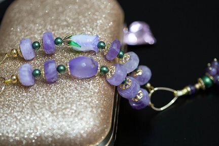 Комплект украшений из натурального аметиста, агата