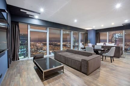 1-к квартира, 68 м², 64/70 эт.